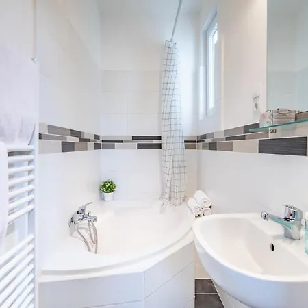 Apartment - New - Very Comfy *