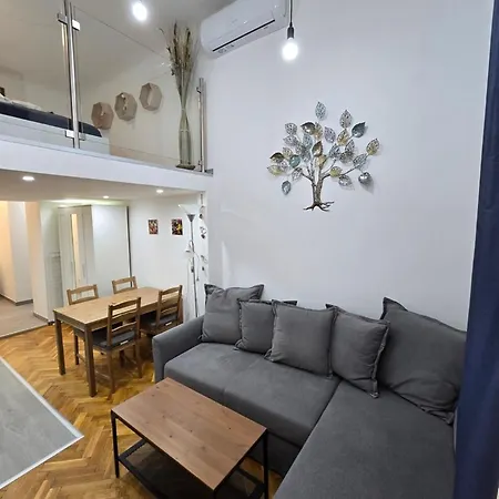 Apartment Maria - Modern In The Center Of