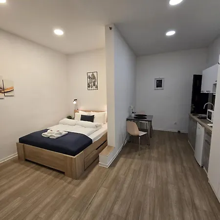 Apartment Yan's Place - Next To Gozsdu Gardens Budapest