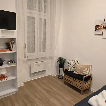 Apartment Yan's Place - Next To Gozsdu Gardens *
