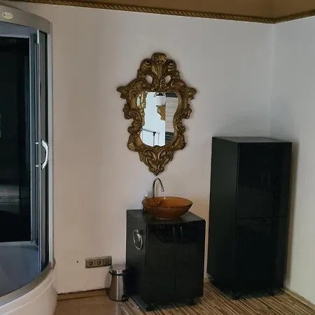 Apartment Glamour *
