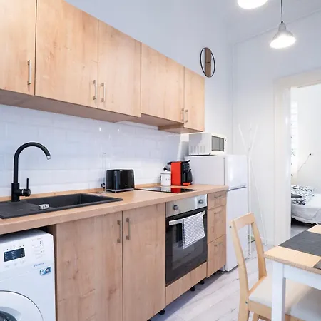 In The Heart Of Party District Ka28 Apartment *