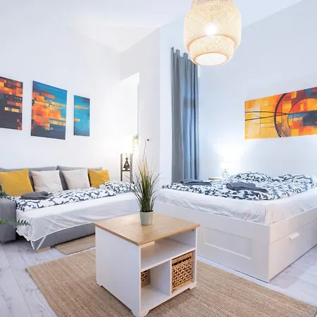Apartment In The Heart Of Party District Ka28 *