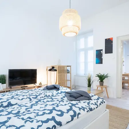 Apartment In The Heart Of Party District Ka28