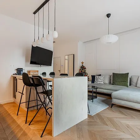 Apartment Pink Flamingo I Basilica Panorama With Parking Budapest