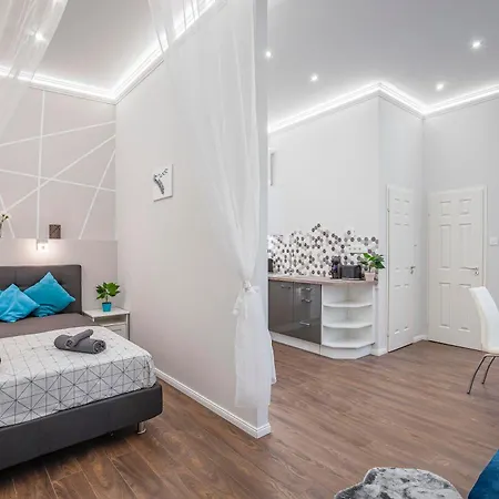 Downtown Haven Apartment *