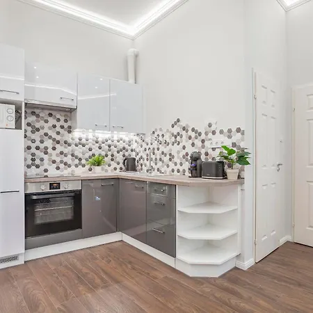 Downtown Haven Apartment