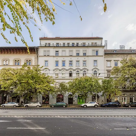 Stylish Escape Apartment Budapest