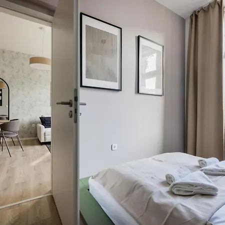 Stylish Escape Apartment *