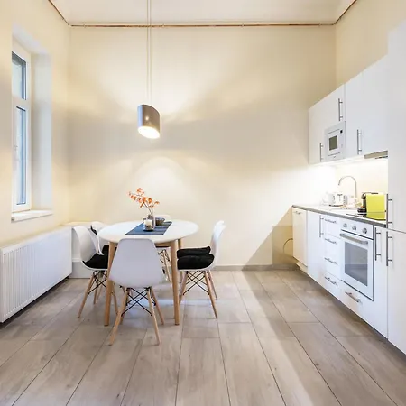Apartment Your 3-bdrm At Szimpla Kert Budapest