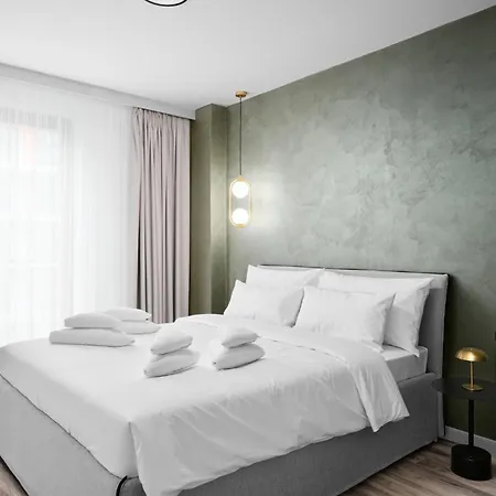 Collect Aparthotel
