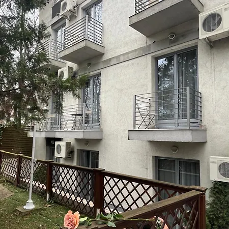 Rose Budapest