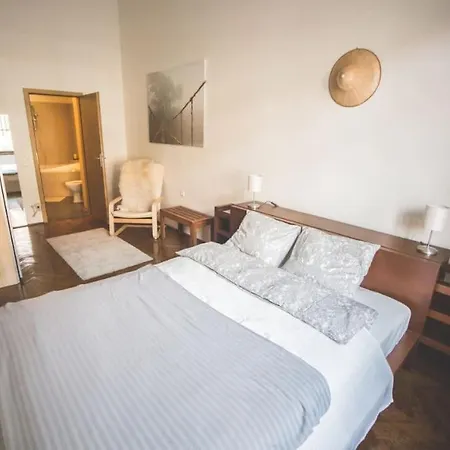 Spacious Luxury Designer Flat Budapest