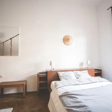 Spacious Luxury Designer Flat Apartment Budapest