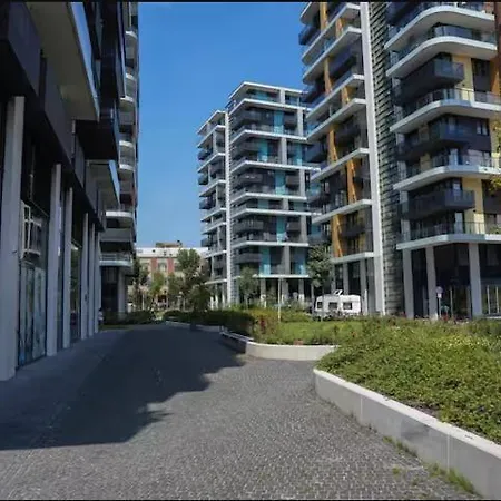 Waterfront Buda Hills Views&free Parking