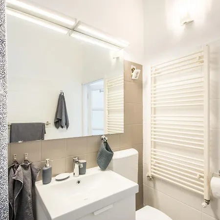 Apartment - Quiet - Comfy *