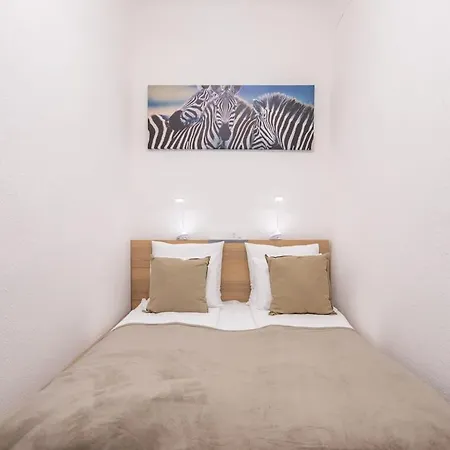 Apartman Large And Comfy *