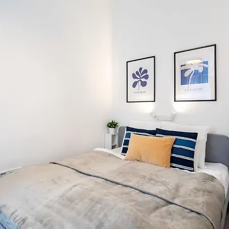 Apartment Modern Retreat For 8 Guests