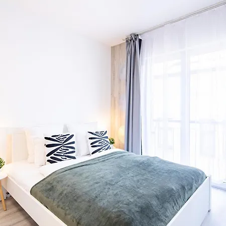 Ultra - Free Parking - Sunny Apartment *