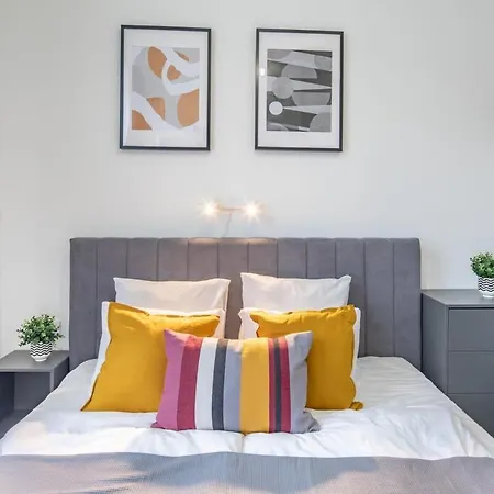 Ultra New Apartment