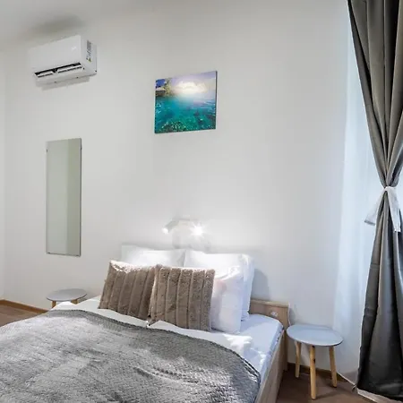 Apartman Comfy In The Center Of The *