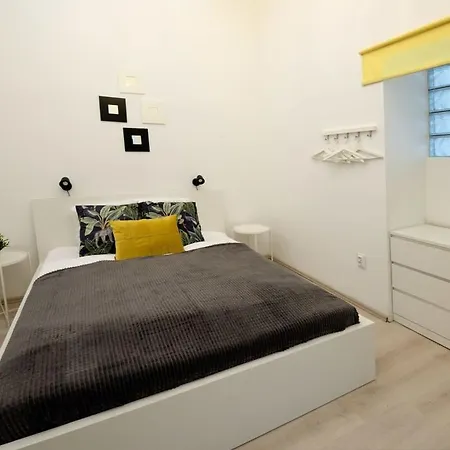 Apartment Large Cosy