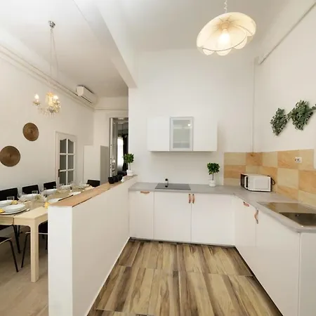 Apartment Large Cosy Budapest