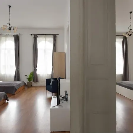 Apartment Large Cosy
