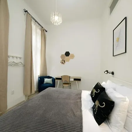 Apartment Large Cosy *