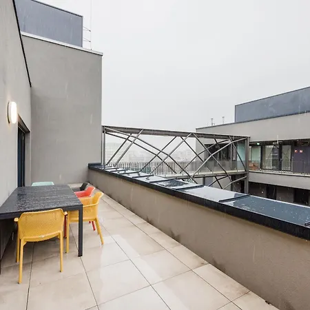 Penthouse With View And Parking For Two