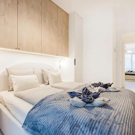 Apartment Penthouse With View And Parking For Two *