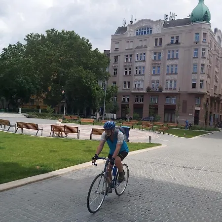 Apartment Quite And Cheap In Center B1 Sza Budapest