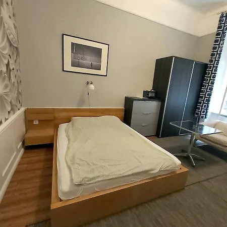 Quite And Cheap In Center B1 Sza Apartment Budapest