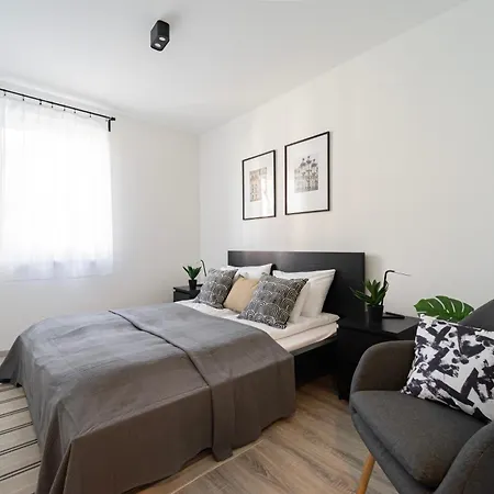 Aparthotel Spirit By Urbanrent *