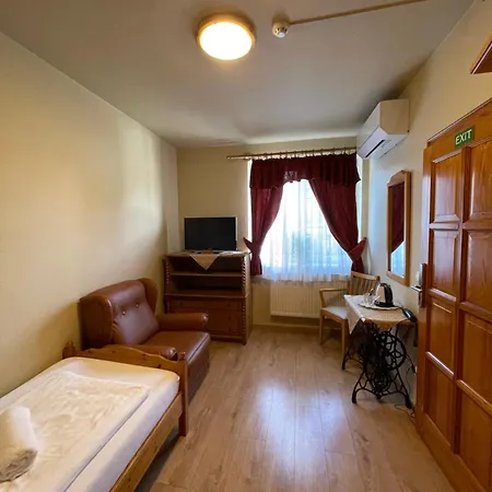 Otel Karin 3*