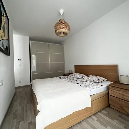 Mt Budapest