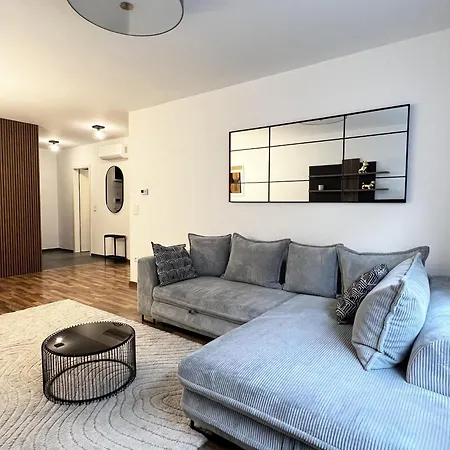 Mt Apartment *