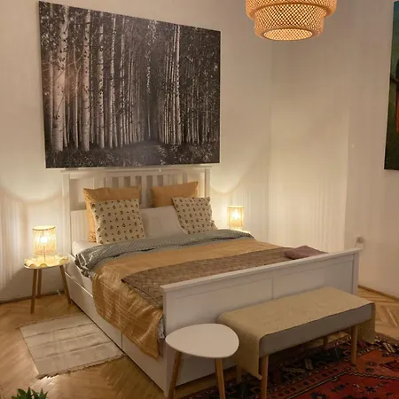 Chic & Zen Homestay Budapest