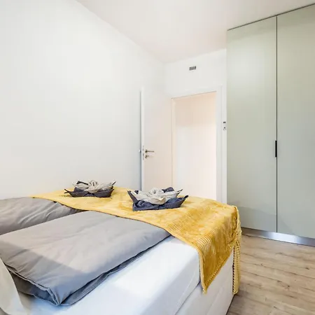 Skyline Living - Penthouse With Terrace And Parking Apartment *