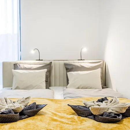 Skyline Living - Penthouse With Terrace And Parking *