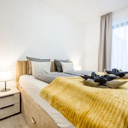 Skyline Living - Penthouse With Terrace And Parking