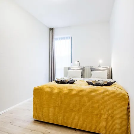 Skyline Living - Penthouse With Terrace And Parking Apartment