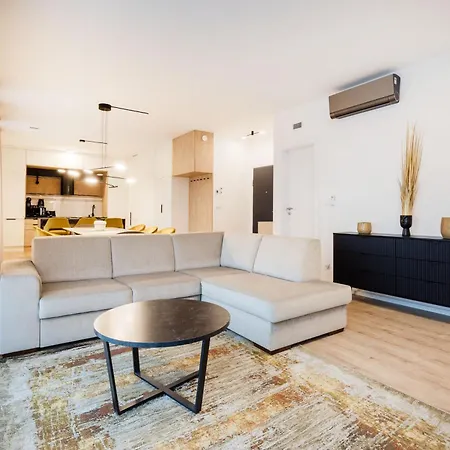 Skyline Living - Penthouse With Terrace And Parking Apartment Budapest