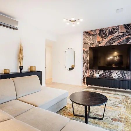 Skyline Living - Penthouse With Terrace And Parking Apartment Budapest