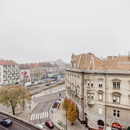 Skyline Living - Penthouse With Terrace And Parking * Budapest