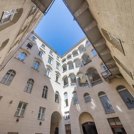 Hanna Lovely Two Bedrooms Apartment Budapest