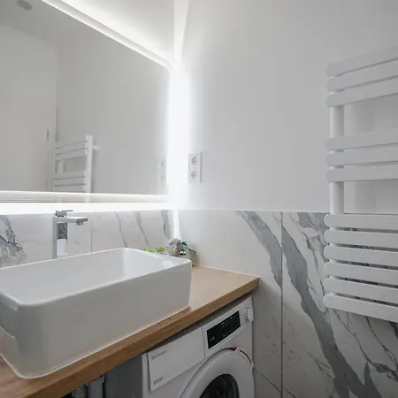 H57 - Harsfa Haven - Location By Bqa Apartman *