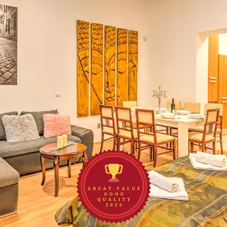Central Apartments Apartment