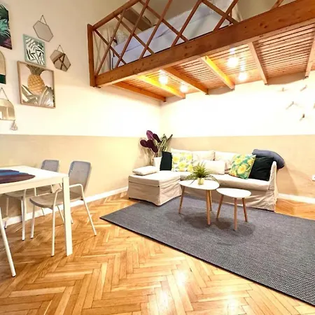Almassy Residence-modern Budapest