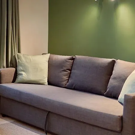 Modern W Free Parking, Projector,netflix Apartment